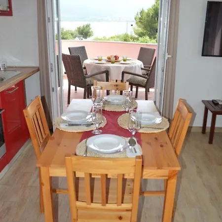 アパート Mija Pridraga