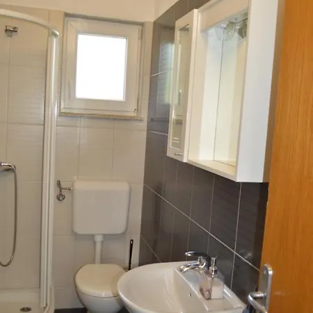 アパート Mija Pridraga