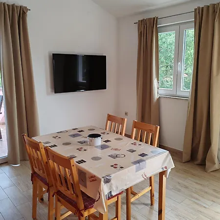 Mija Apartman *